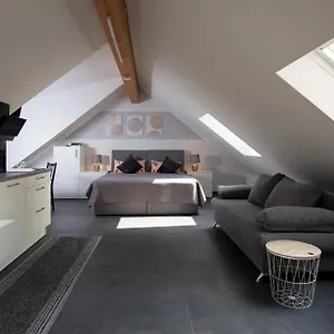 Er Apartment